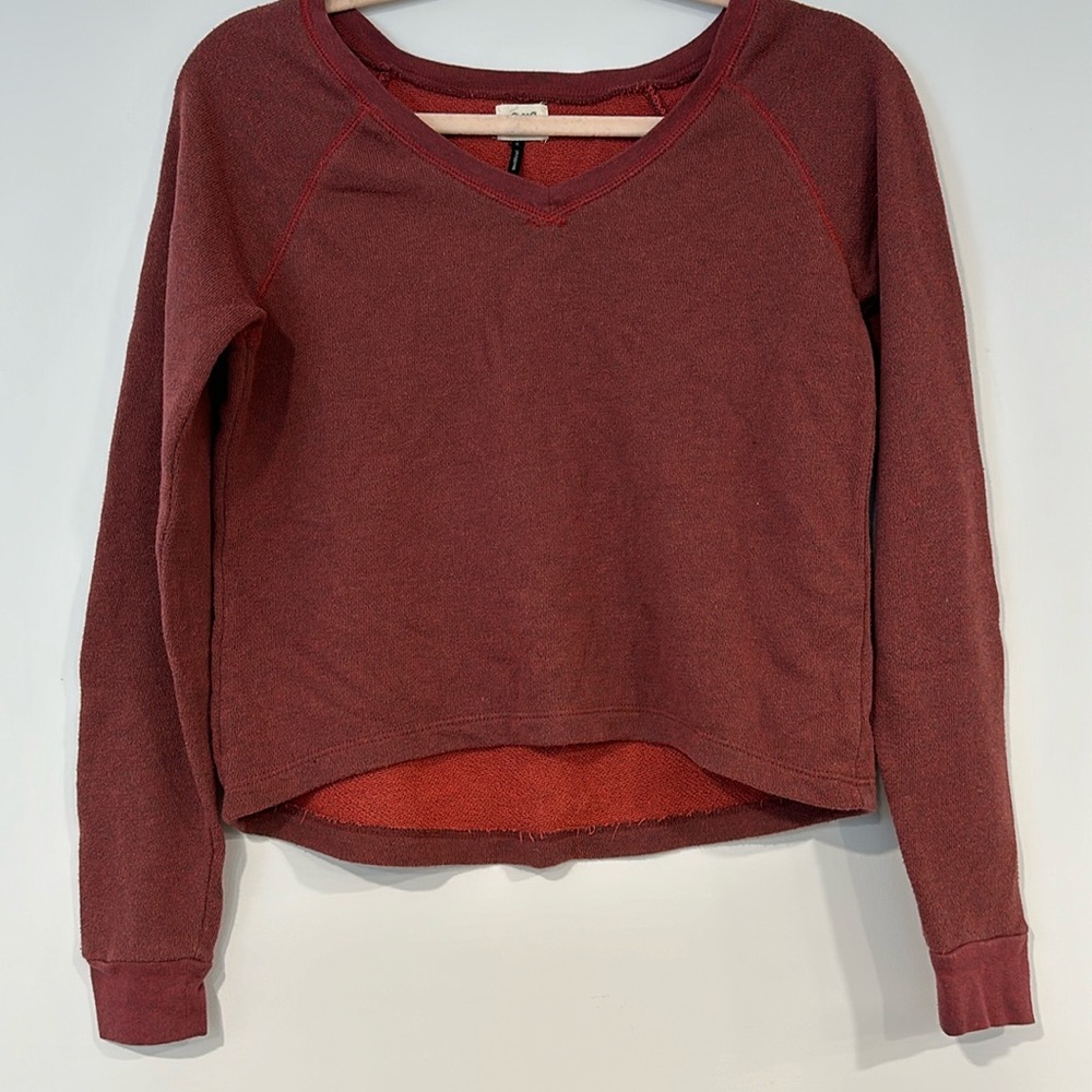 Women size small crop top long sleeve v neck